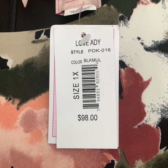 Floral Printed Shift Dress - Picture 9 of 13